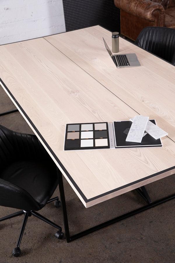 办公室的乒乓桌